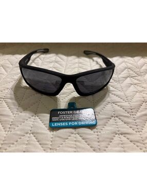 #22 Foster Grant Black Sunglasses Lenses for Driving